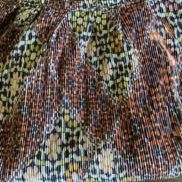 Lauren Conrad Peasant Top Mixed Print Shimmer Micropleated M 64J - Picture 10 of 12